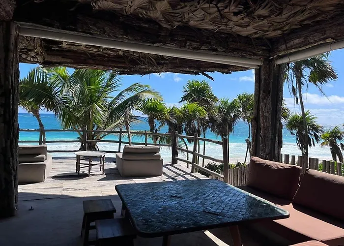 Casa Phoenix Private Beachfront Estate 7 Casa de férias Xetna