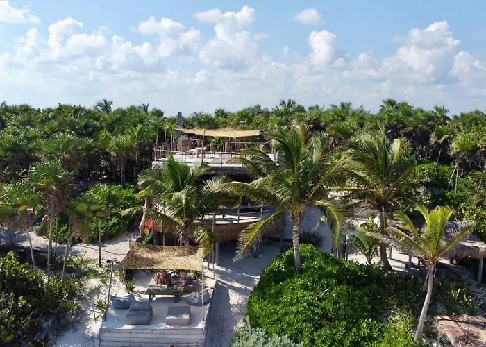 Casa Phoenix Private Beachfront Estate 7 Xetna